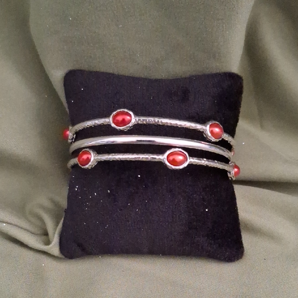 Elegant Red Stone Silver Bracelet